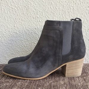 VINCE Hallie Suede Round Toe Stacked Heel Bootie